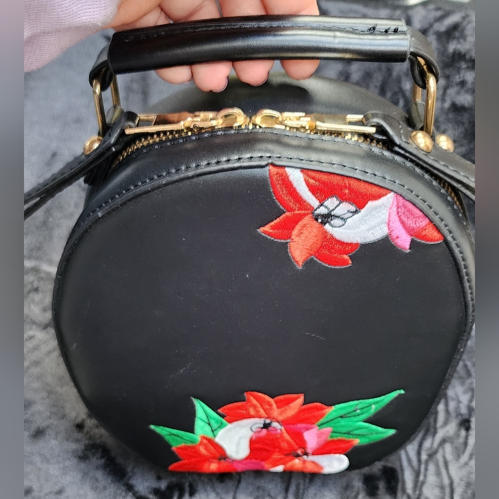 Floral Embroidered NWOT Vegan Leather Bag